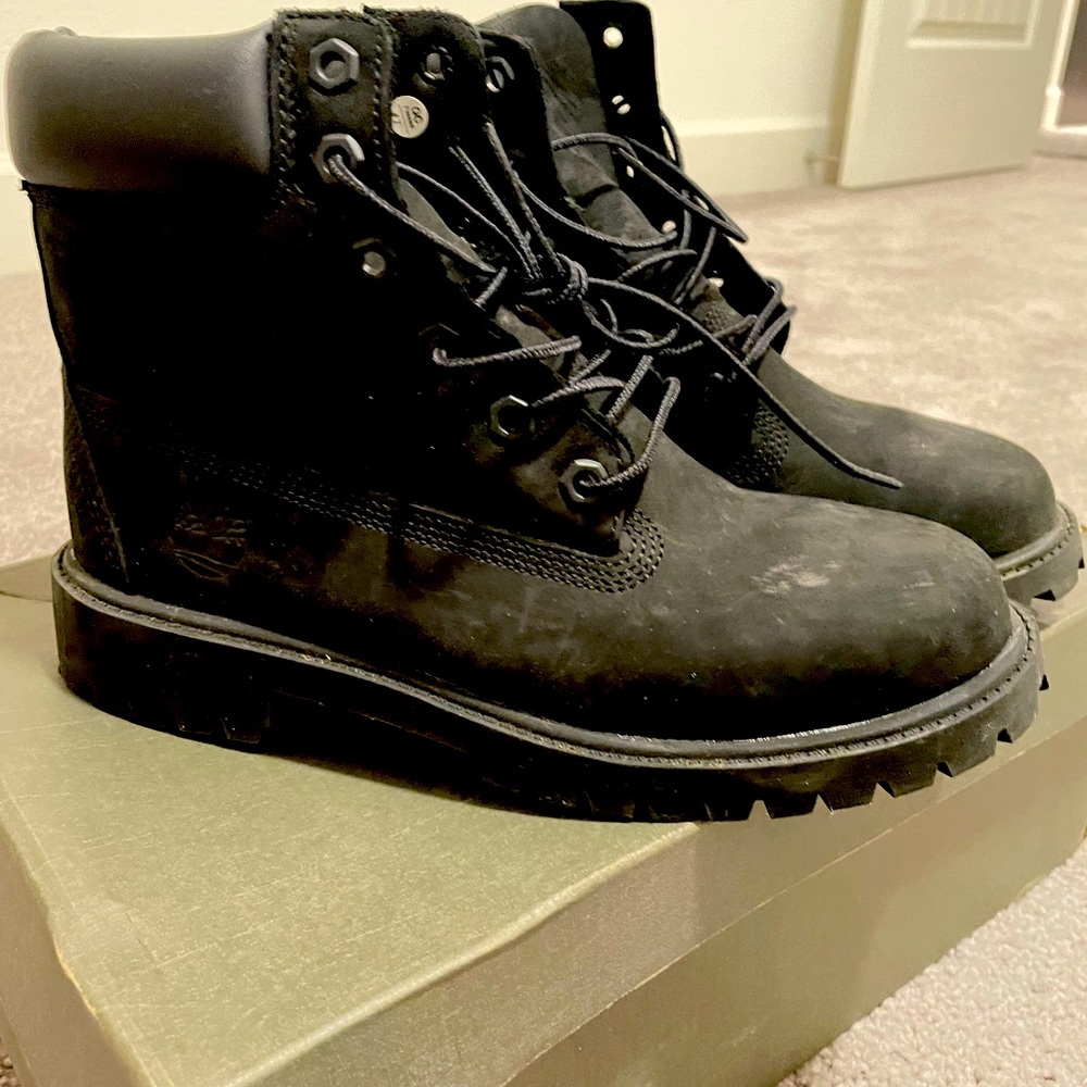 Timberland Junior Black Suede Boots | US 5 JUNIOR